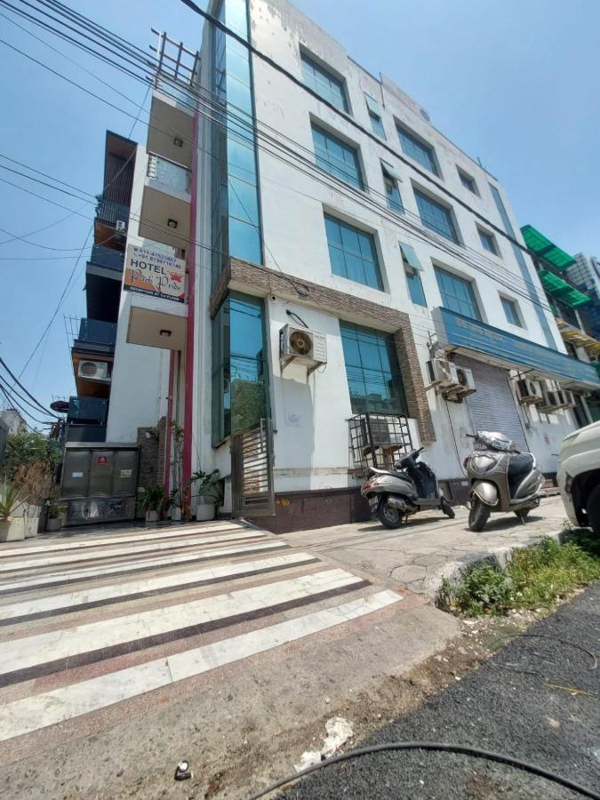 Hotel Park Pride Pitampura New Delhi, Couple Friendly Exterior photo