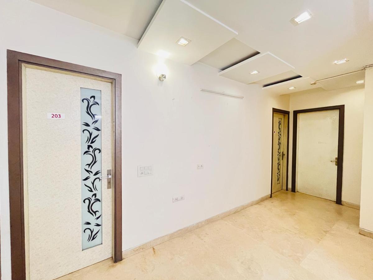 Hotel Park Pride Pitampura New Delhi, Couple Friendly Exterior photo