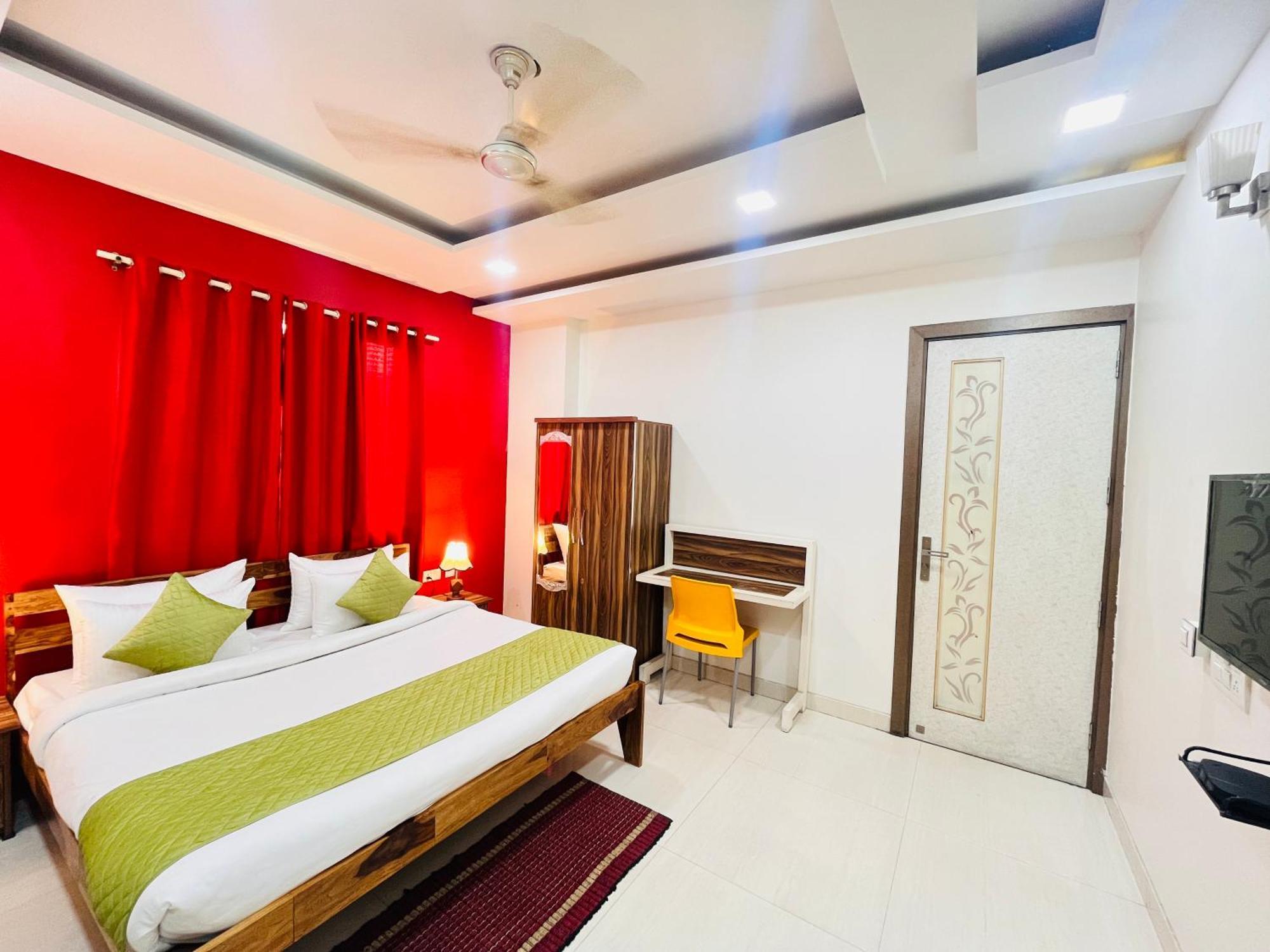 Hotel Park Pride Pitampura New Delhi, Couple Friendly Exterior photo