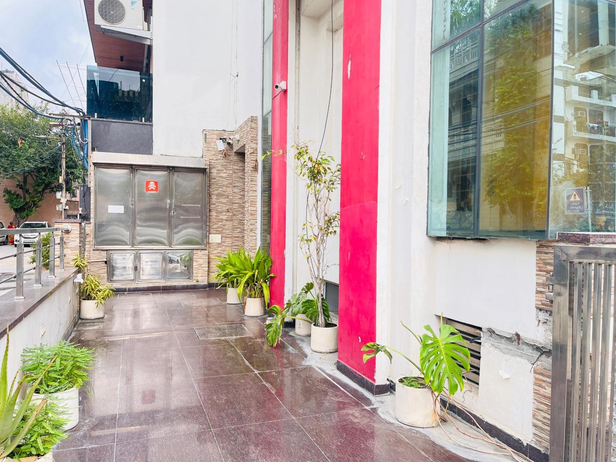 Hotel Park Pride Pitampura New Delhi, Couple Friendly Exterior photo